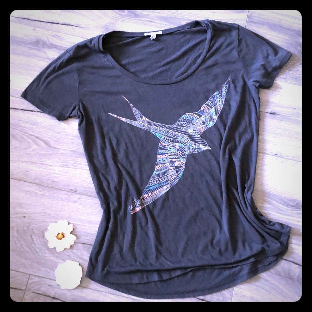 O’Neil grey tee with with swallow bird